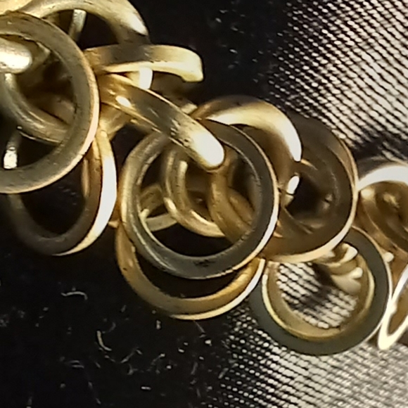 Avon Silver Crowded Necklace - Picture 9 of 9